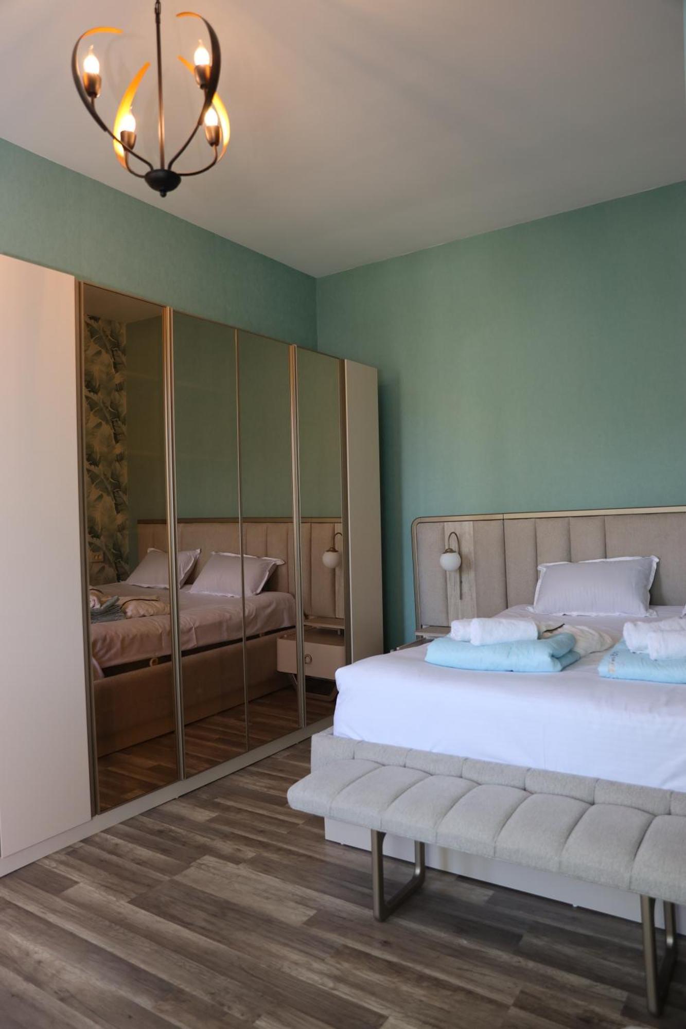 Feel House Hotell T'erjola Eksteriør bilde
