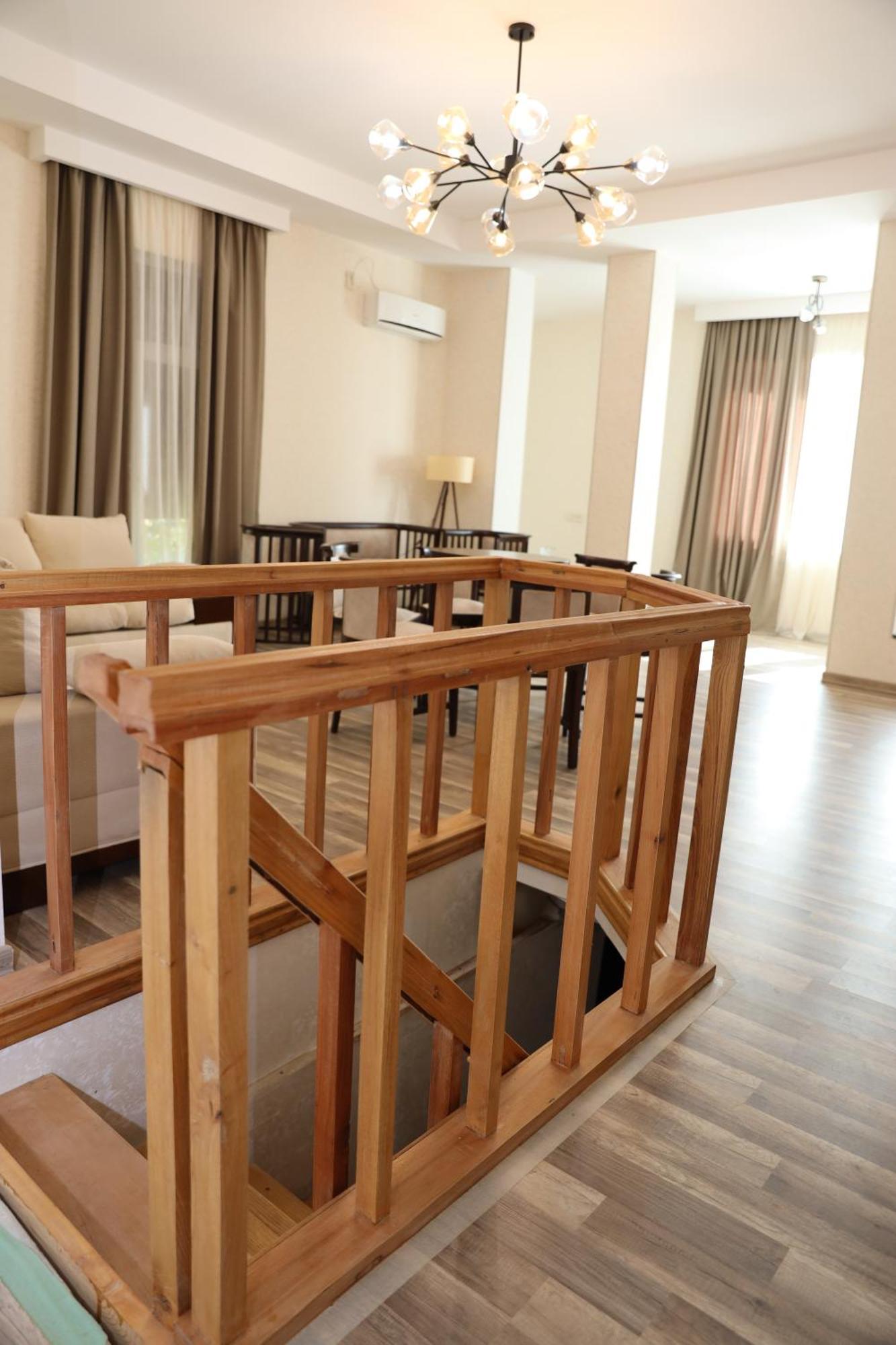Feel House Hotell T'erjola Eksteriør bilde